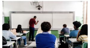 Singapur autoriza castigo con golpes a estudiantes por casos graves de bullying