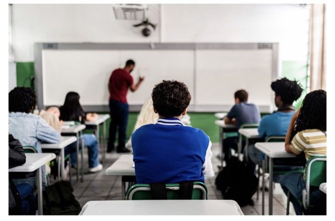 Singapur autoriza castigo con golpes a estudiantes por casos graves de bullying